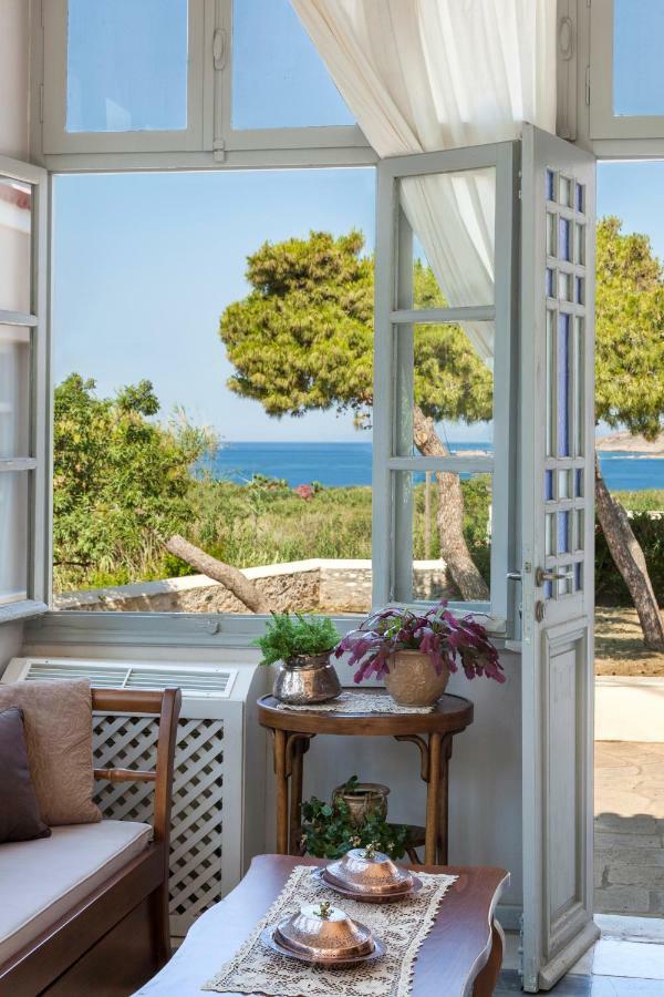 Dellagracia Mansion In Poseidonia Syros Villa Posidhonía Exteriör bild
