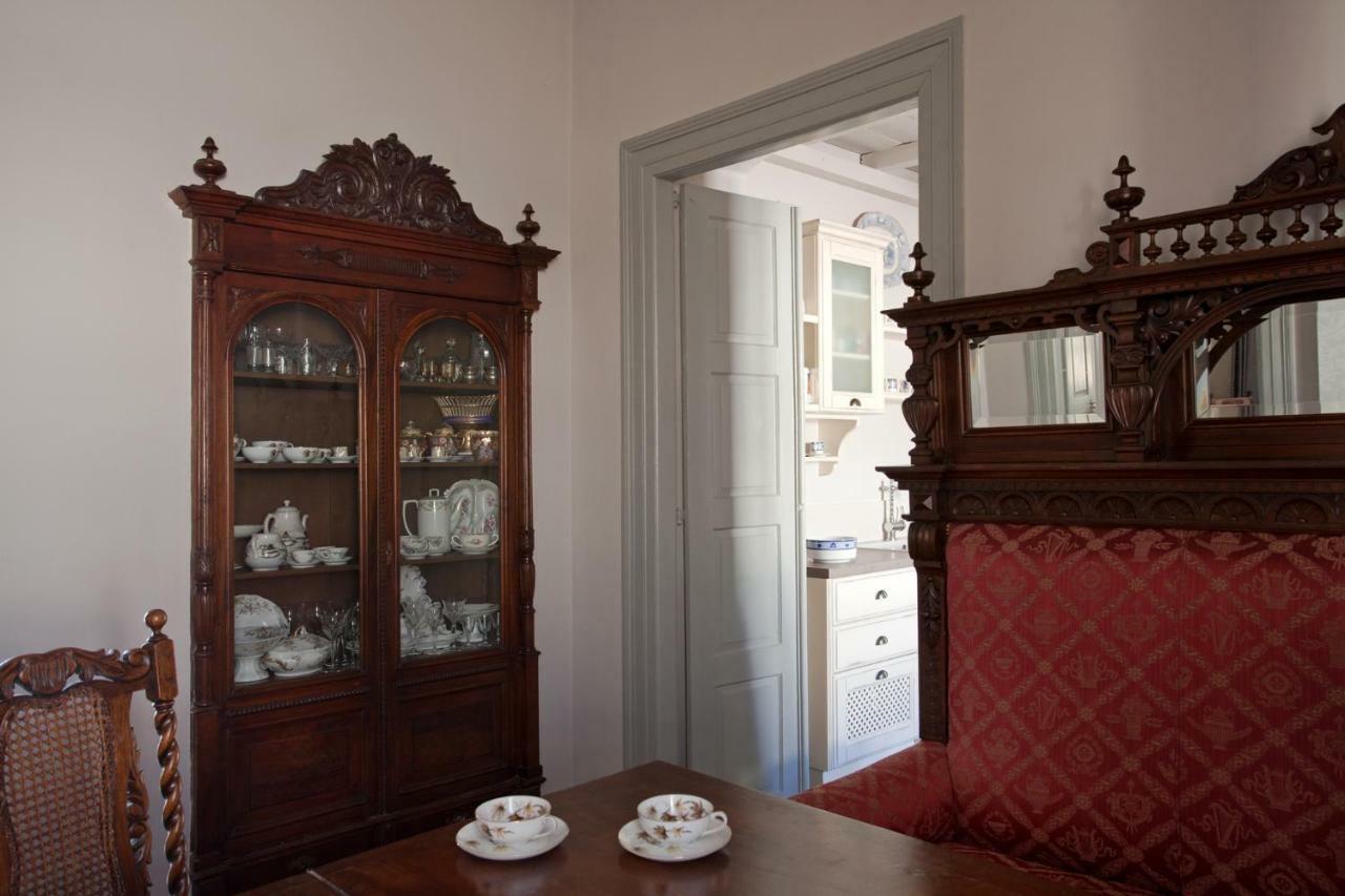 Dellagracia Mansion In Poseidonia Syros Villa Posidhonía Exteriör bild