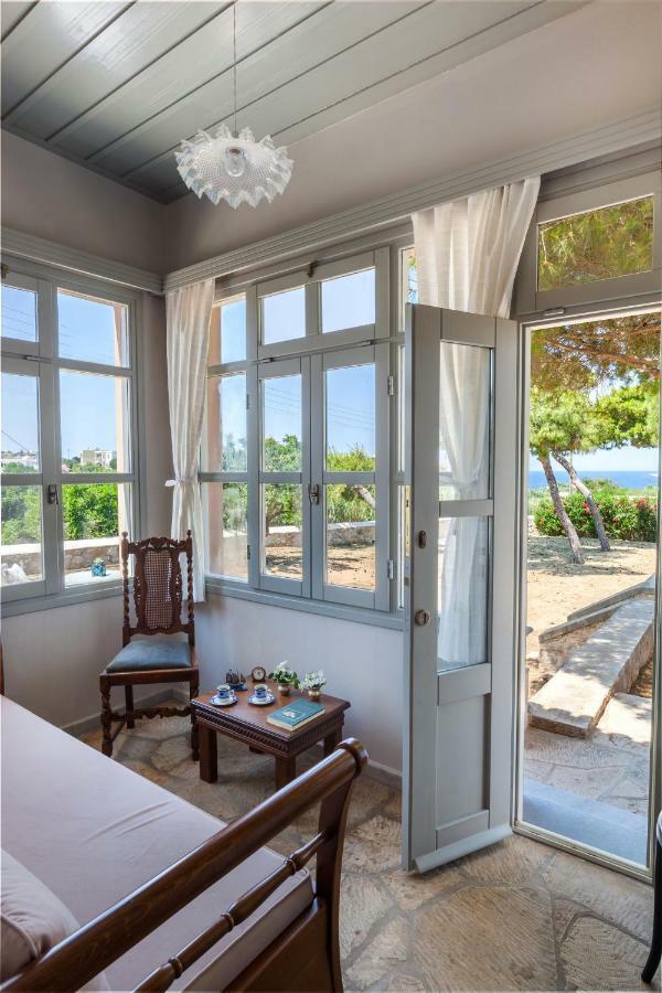 Dellagracia Mansion In Poseidonia Syros Villa Posidhonía Exteriör bild