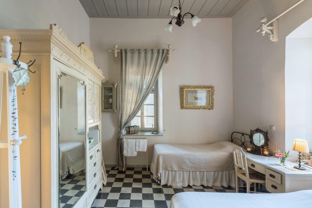 Dellagracia Mansion In Poseidonia Syros Villa Posidhonía Exteriör bild